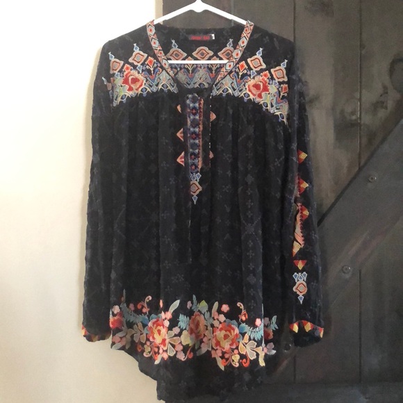JOHNNY WAS Gina Embroidered Top - Picture 2 of 8